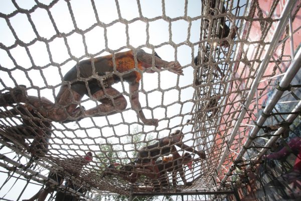 climbing-net-mud-run-merrell (7)